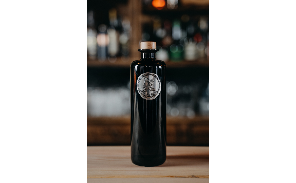 CORVUS, UN NAVY STRENGTH GIN À BASE DE RAISINS BORDELAIS (COMMUNIQUÉ ...