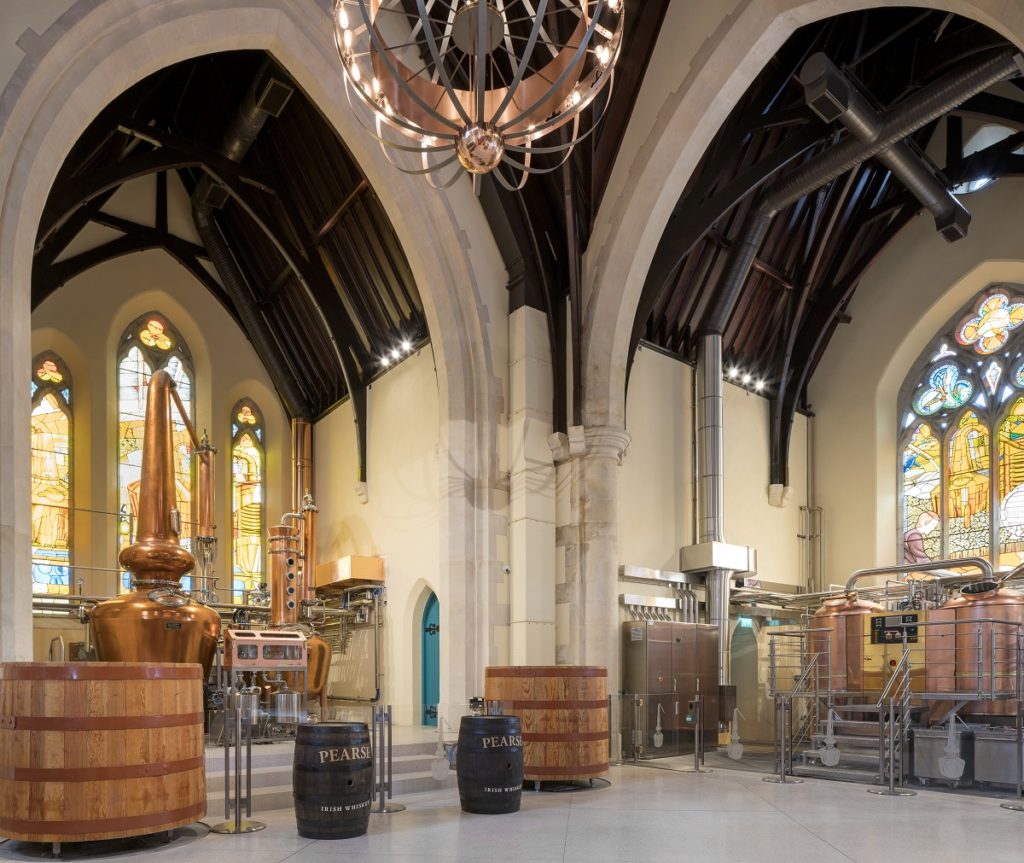 whisky irlandais Pearse Lyons Distillery_Pot stills and brew house